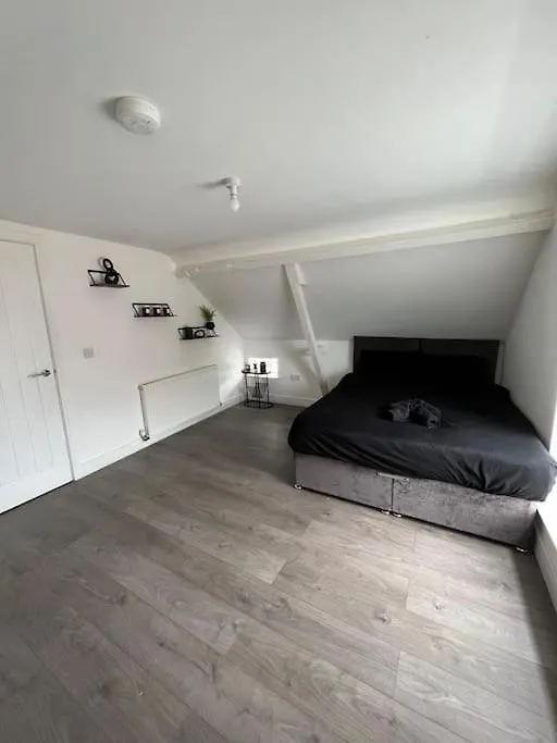 Central Hedon Modern Apartment